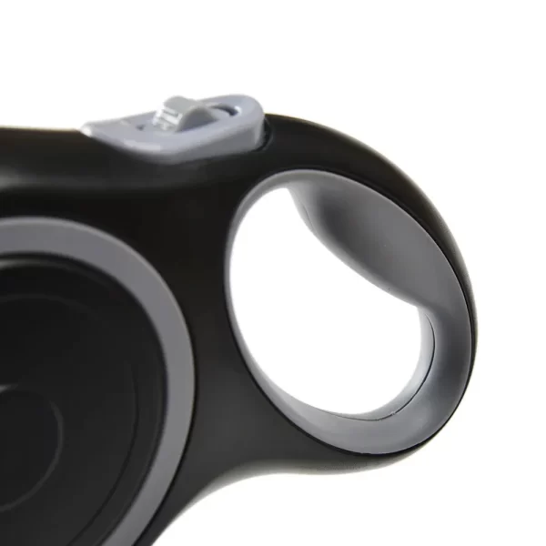 Retractable dog leash